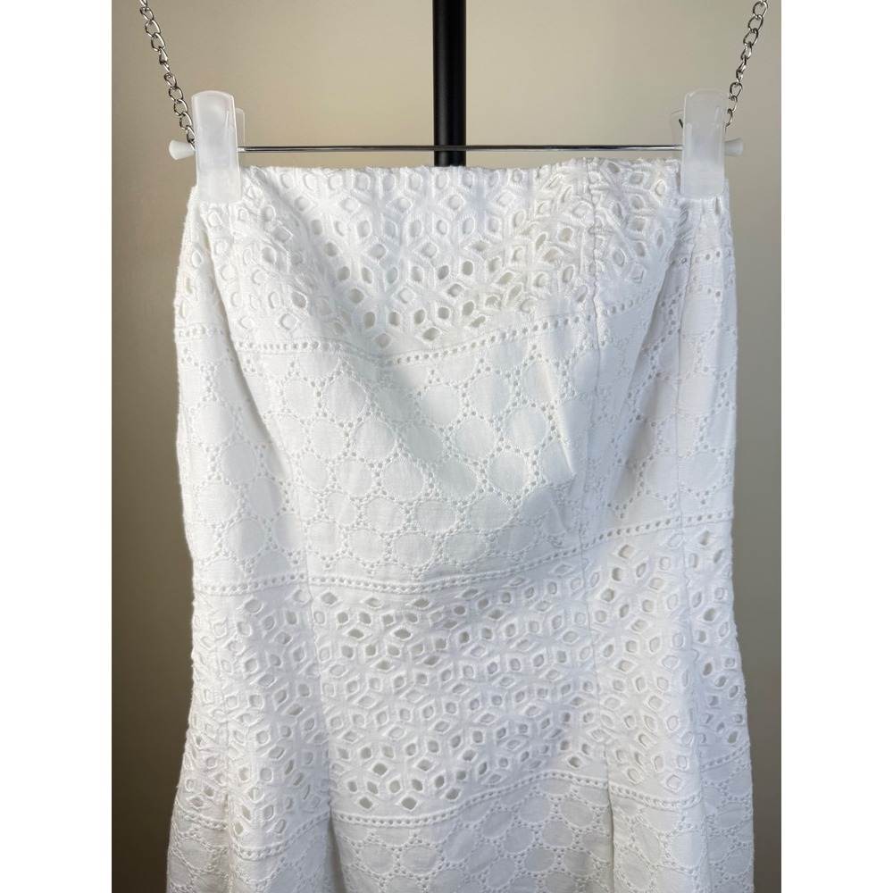 New York & Company Womens White Strapless Dress Eyelet size 0 Summer Resortwear - Picture 3 of 9